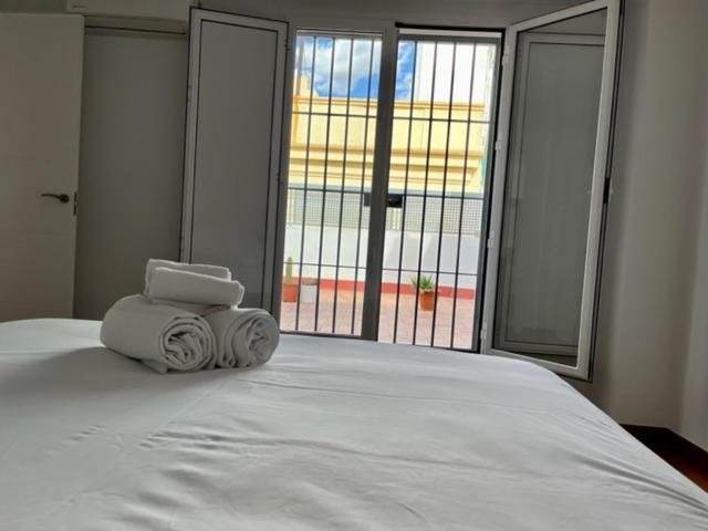 Ti2 Duplex Con Terraza Privada, 120 Metros De La Catedral Apartman Sevilla Kültér fotó